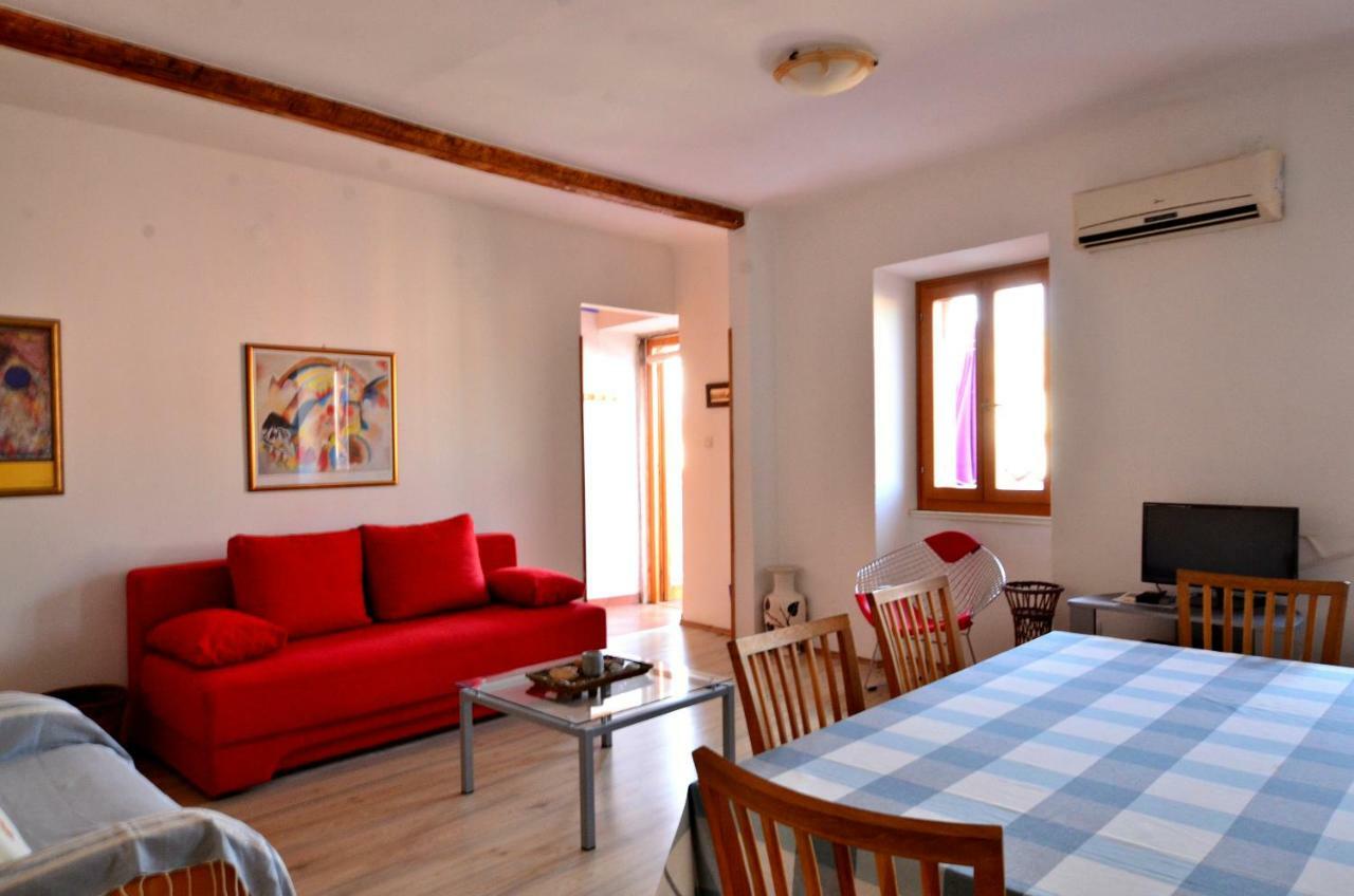 Apartman Flora - Family With Terrace In Centre Of Rovinj